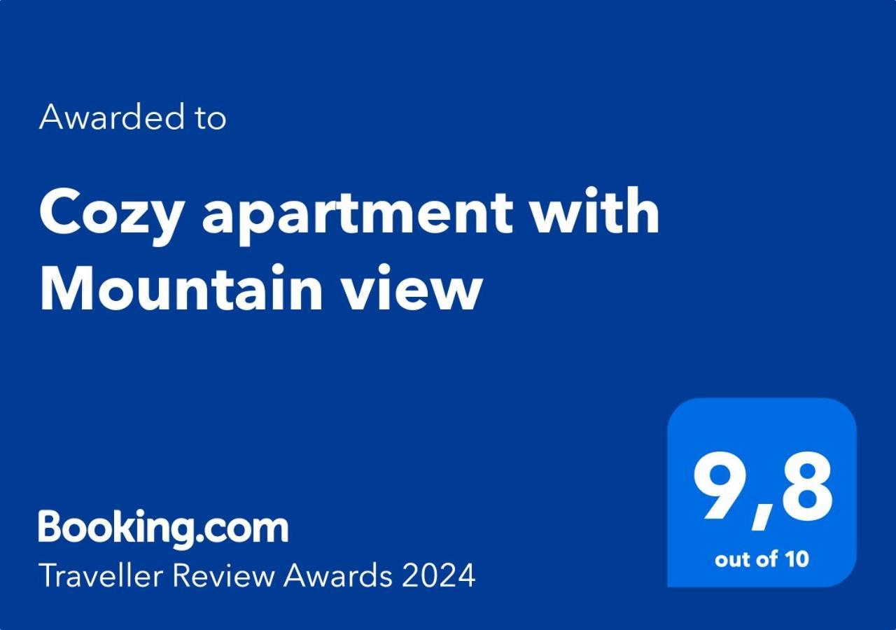 Cozy Three-Room Apartment With Mountain View Almatı Dış mekan fotoğraf